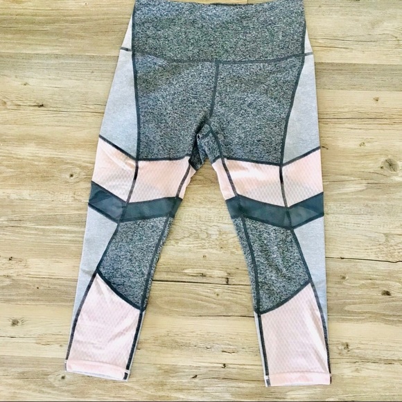 Zella Pink & Gray Cropped Leggings - Picture 4 of 8